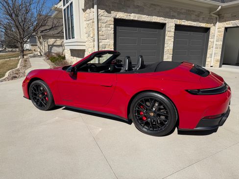 Used 2025 Porsche 911 GTS image 6