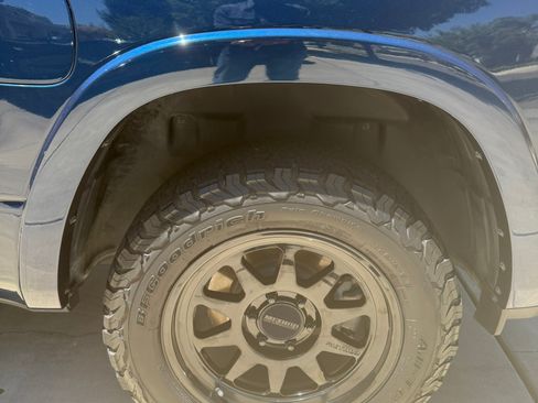 Used 2023 RAM 1500 Limited AWD/4WD image 11