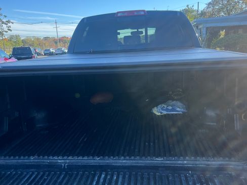 Used 2015 Toyota Tundra SR5 image 15