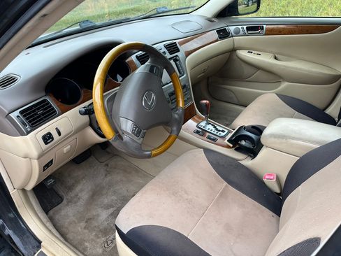 Used 2005 Lexus ES 330 FWD image 14