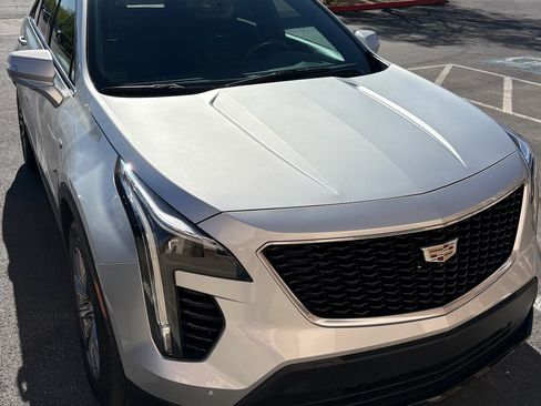 Used 2022 Cadillac XT4 Sport w/ Enhanced Visibility Package FWD image 5
