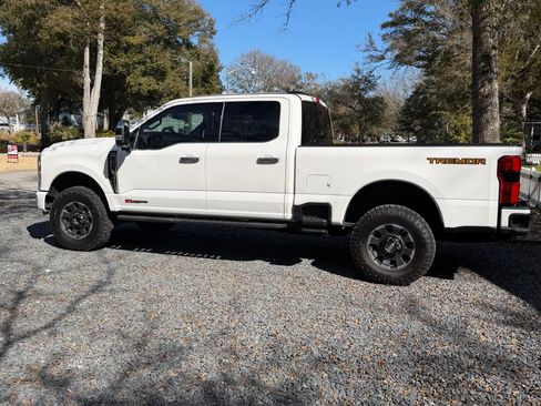 Used 2024 Ford F350 Platinum w/ Tremor Off-Road Package image 1