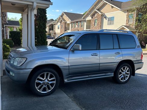 Used 2003 Lexus LX 470 4WD image 1