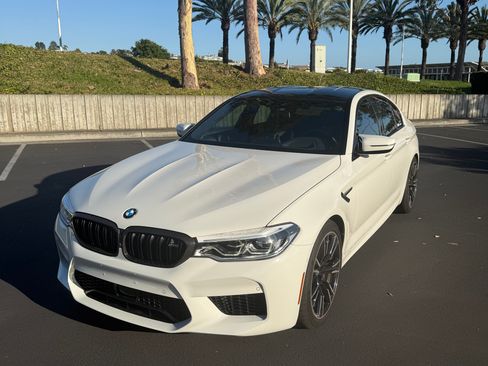 Used 2020 BMW M5 w/ Executive Package AWD/4WD image 2
