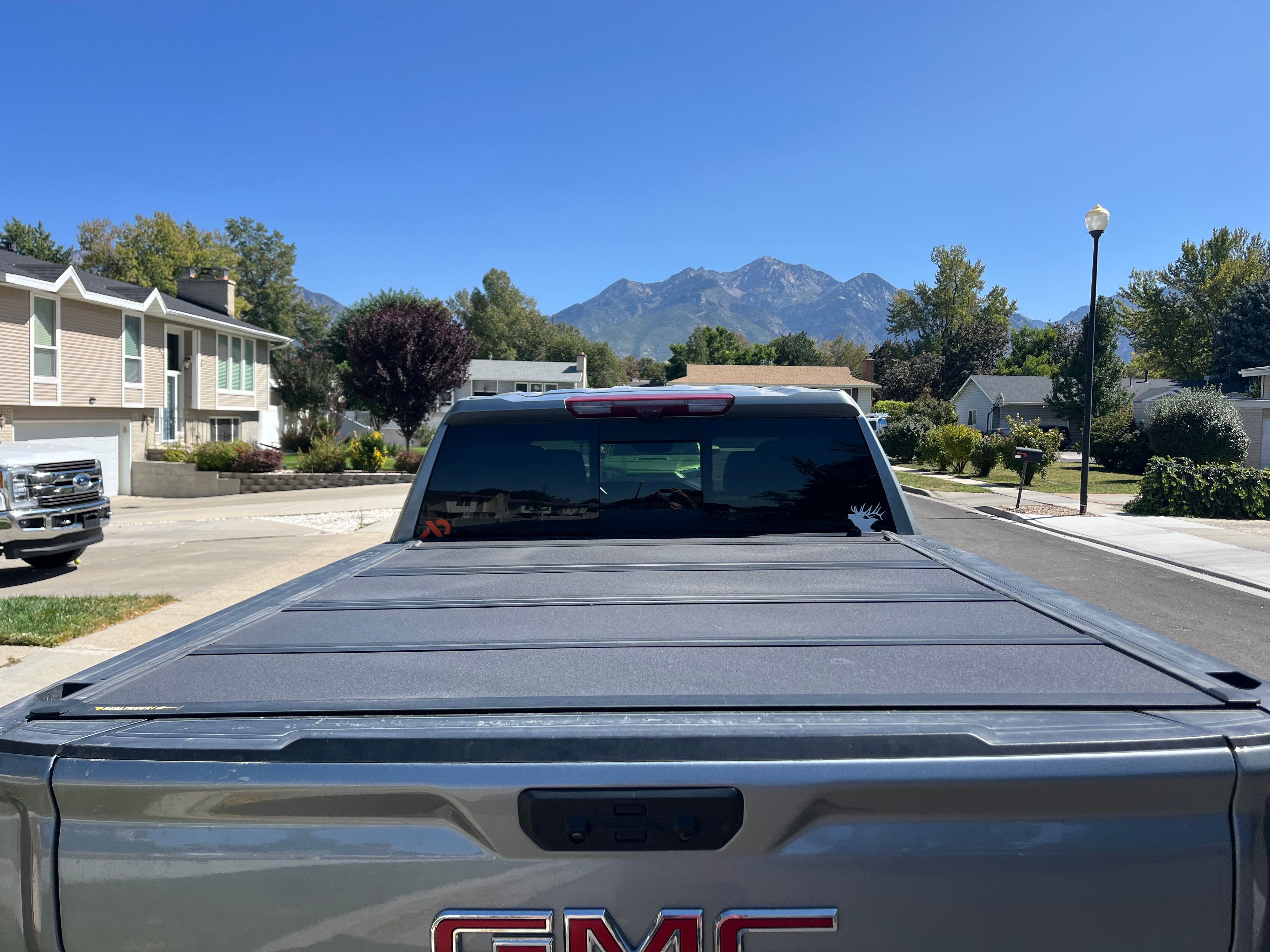 Used 2024 GMC Sierra 1500 AT4 w/ Technology Package AWD/4WD image 5