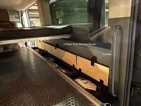 Used 2017 Nissan NV 3500 SL image 13