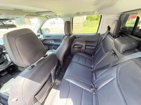 Used 2024 Ford Maverick Lariat w/ Black Appearance Package FWD image 8
