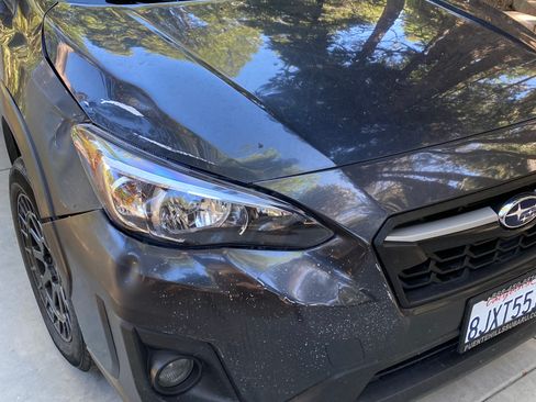 Used 2019 Subaru Crosstrek 2.0i Premium w/ Eyesight System AWD/4WD image 2