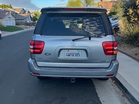 Used 2002 Toyota Sequoia Limited RWD image 9