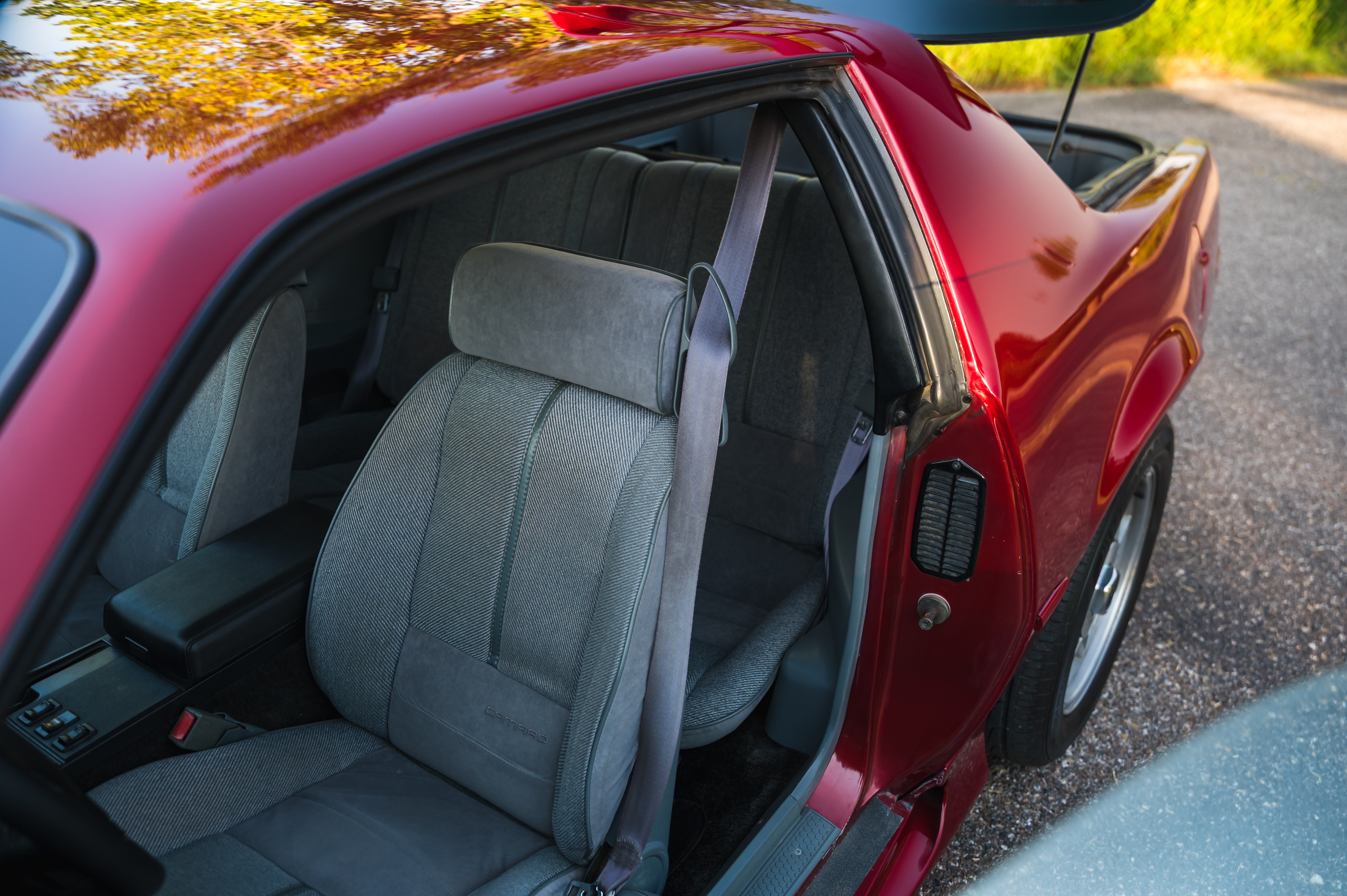 Used 1992 Chevrolet Camaro RS RWD image 17
