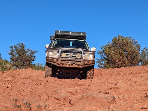 Used 2013 Toyota Land Cruiser image 10