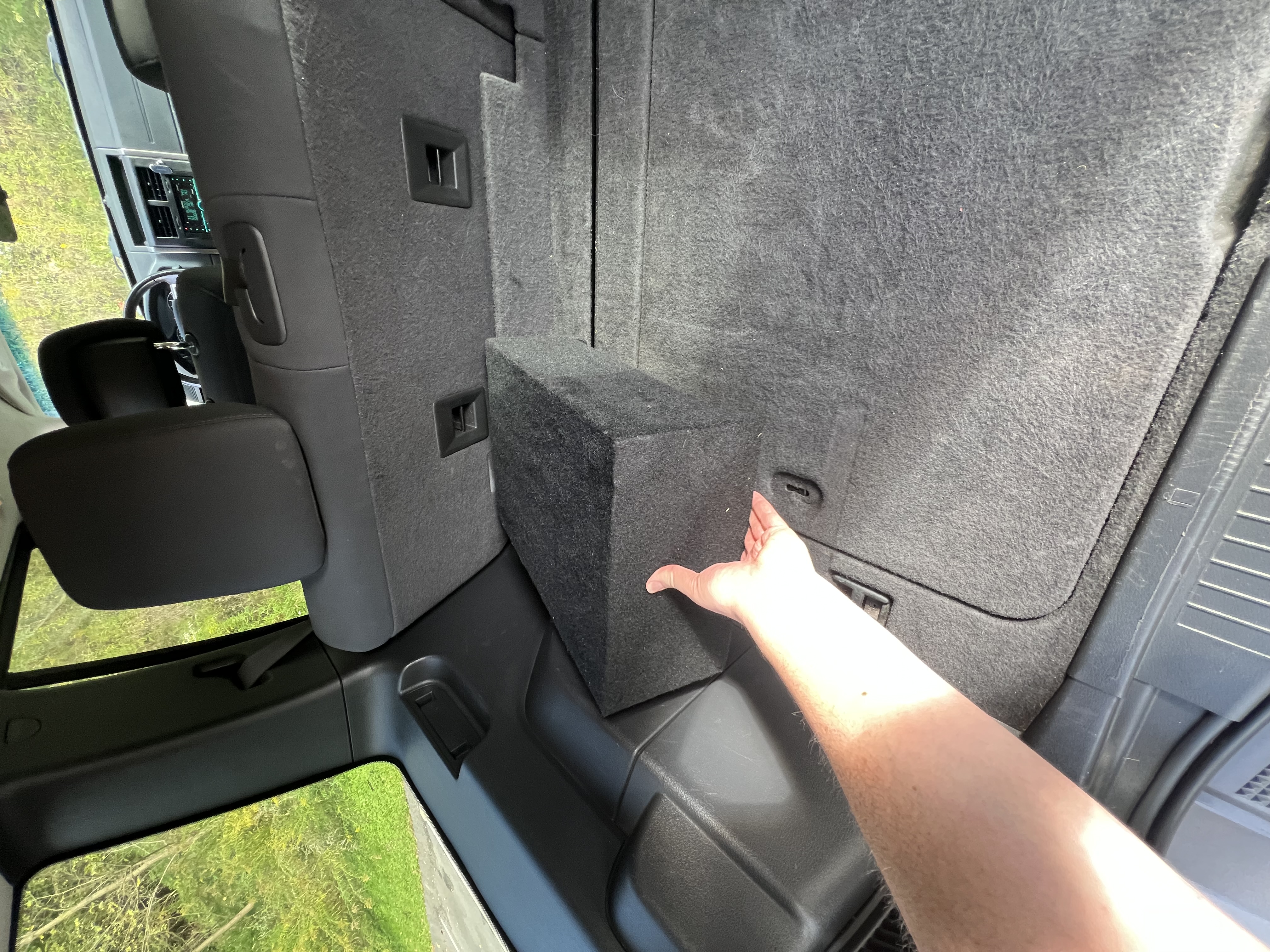 Used 2010 Jeep Liberty Renegade AWD/4WD image 11