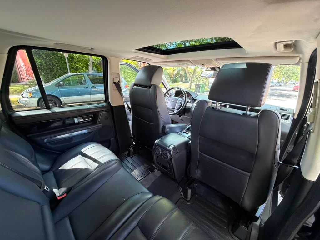Used 2012 Land Rover Range Rover Sport HSE AWD/4WD image 10