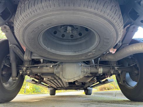 Used 2022 Ford F150 Lariat w/ Trailer Tow Package image 17