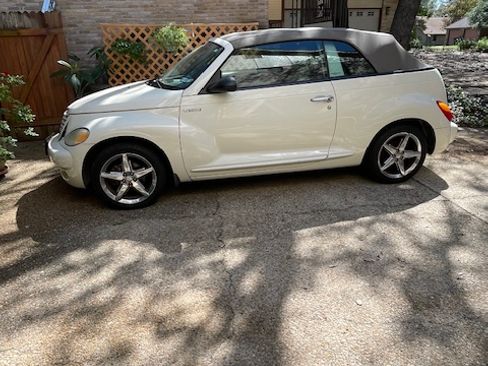 Used 2005 Chrysler PT Cruiser GT FWD image 1