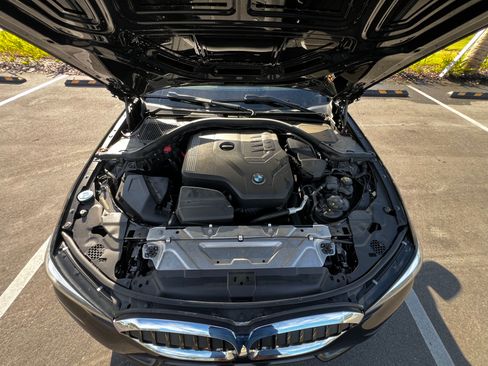 Used 2020 BMW 330i Sedan w/ Driving Assistance Package image 15