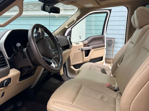 Used 2020 Ford F150 Lariat w/ Equipment Group 501A Mid image 21