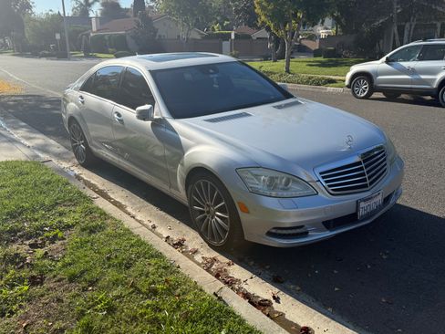 Used 2011 Mercedes-Benz S 550 image 10