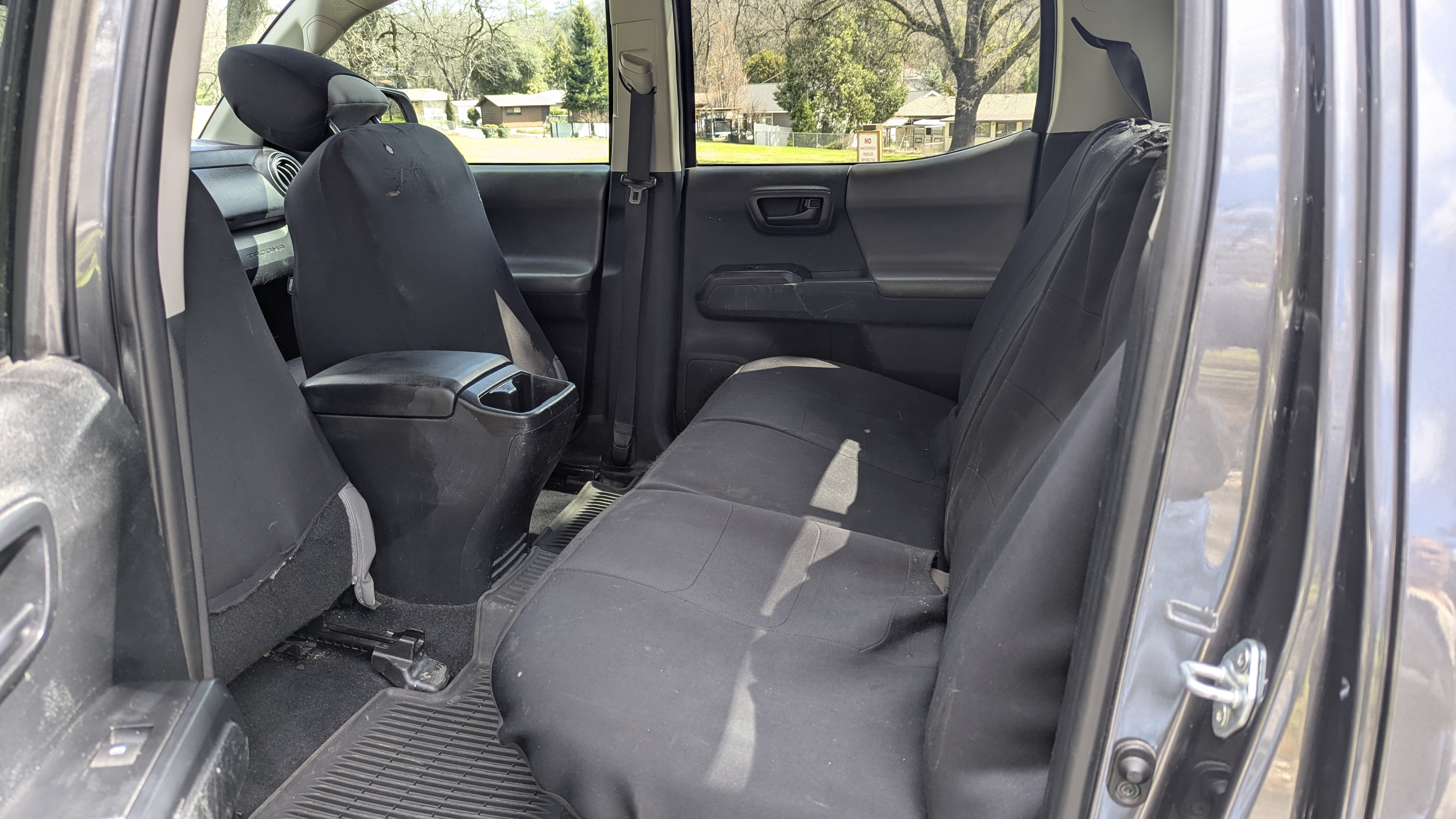 Used 2022 Toyota Tacoma SR RWD image 10