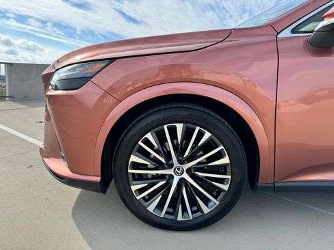 Used 2024 Lexus RX 350h image 10