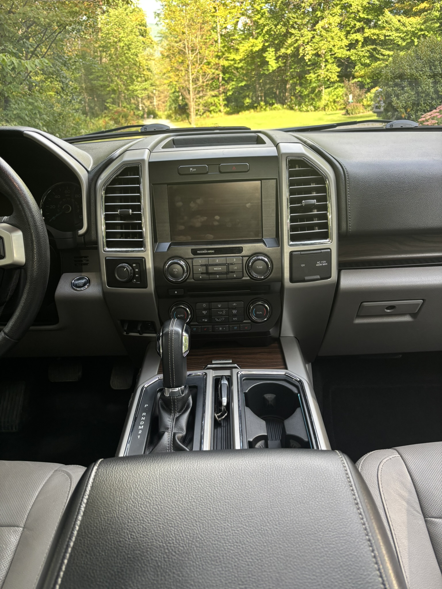 Used 2015 Ford F150 Lariat AWD/4WD image 15