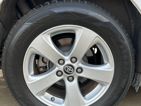 Used 2018 Toyota Sienna LE FWD image 14