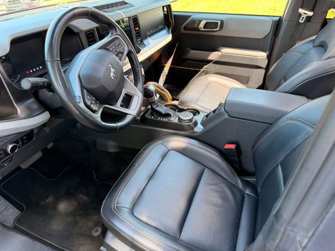 Used 2023 Ford Bronco Badlands AWD/4WD image 12