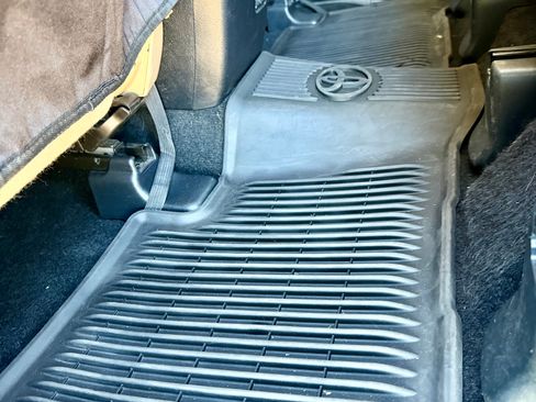 Used 2022 Toyota 4Runner SR5 RWD image 22