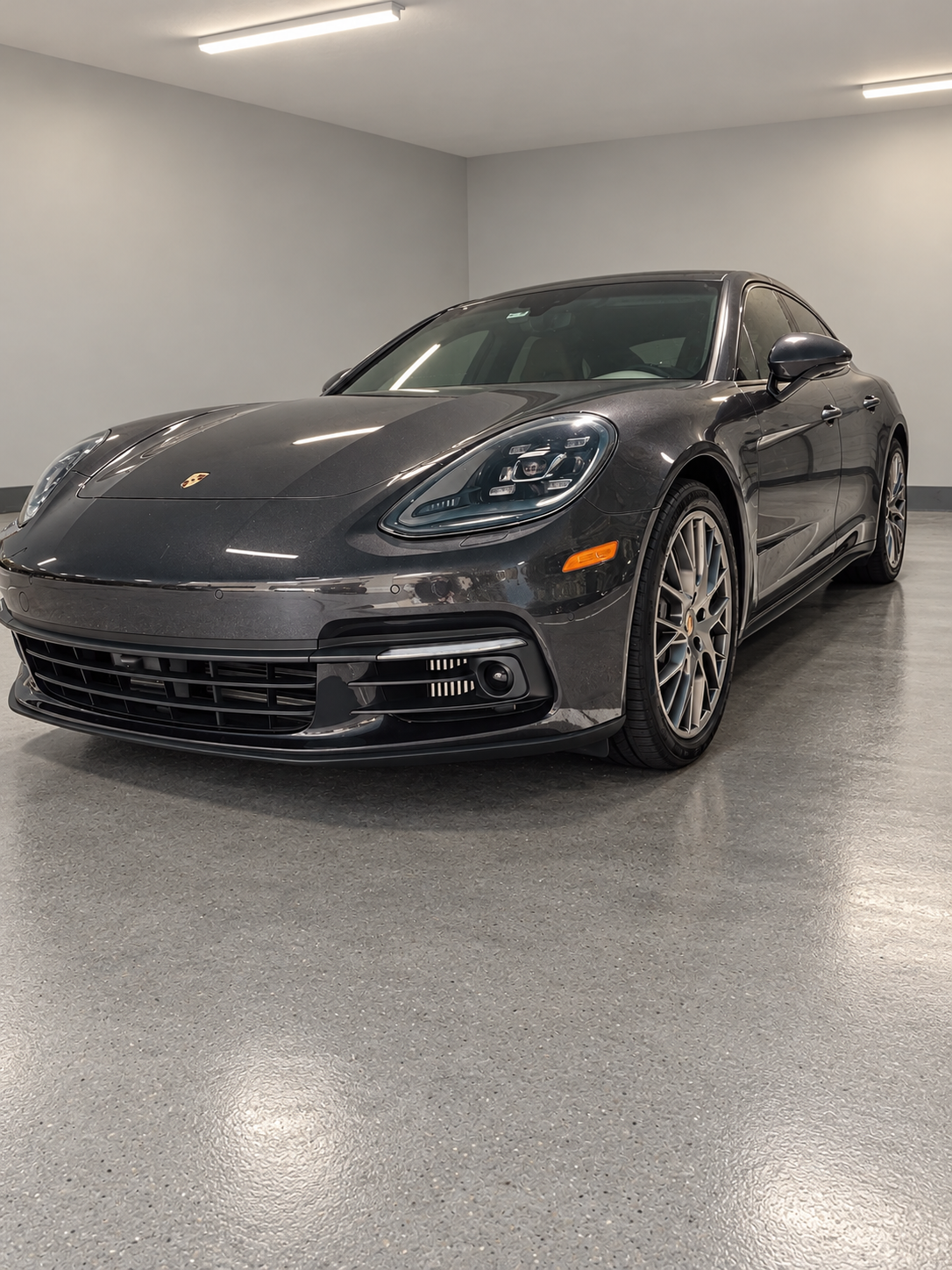 Used 2017 Porsche Panamera 4S AWD/4WD image 23