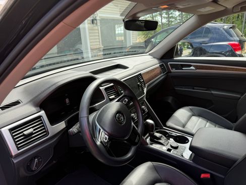 Used 2019 Volkswagen Atlas SEL Premium AWD/4WD image 12