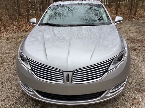 Used 2016 Lincoln MKZ AWD w/ Equipment Group 200A Select image 2