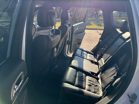 Used 2015 Jeep Grand Cherokee Limited w/ Trailer Tow Group IV image 14