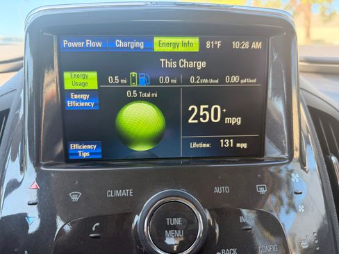 Used 2014 Chevrolet Volt Premium w/ Premium Trim Package image 16