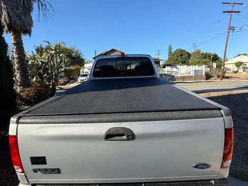 Used 2004 Ford F350 XLT image 8