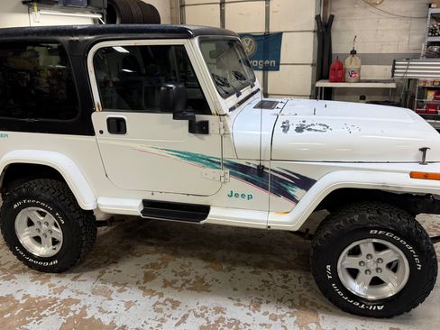 Used 1994 Jeep Wrangler SE AWD/4WD image 27