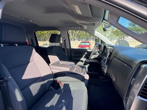 Used 2018 Chevrolet Silverado 1500 LT w/ All Star Edition image 11