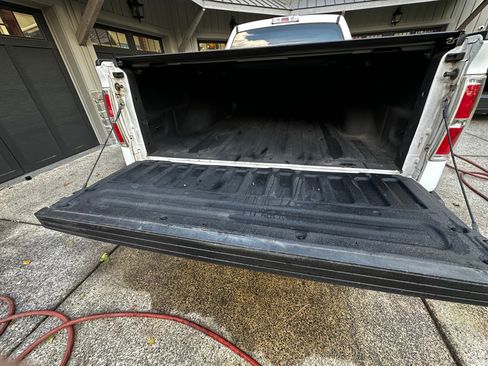 Used 2010 Ford F150 XL image 5