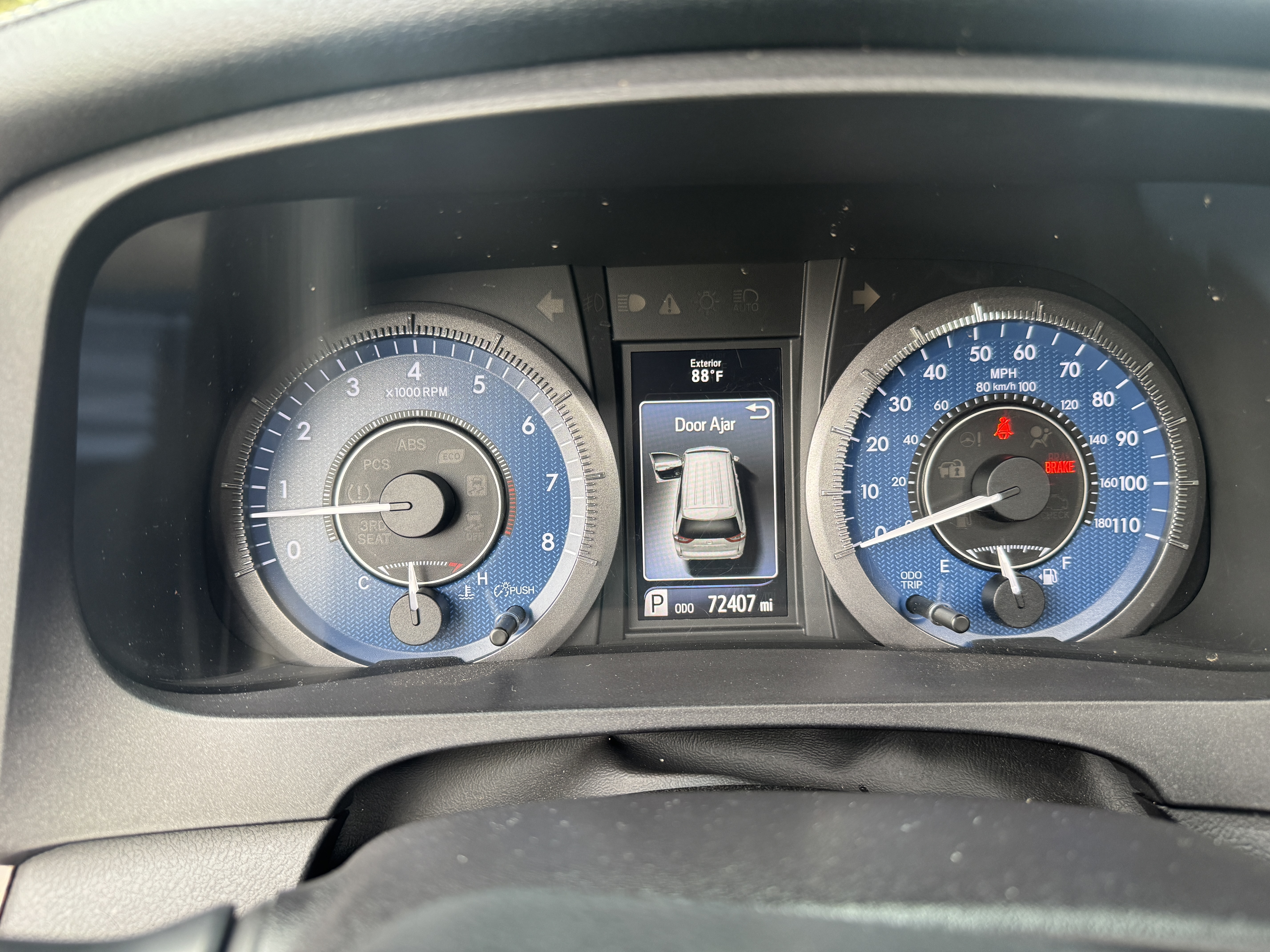 Used 2017 Toyota Sienna Limited Premium FWD image 8