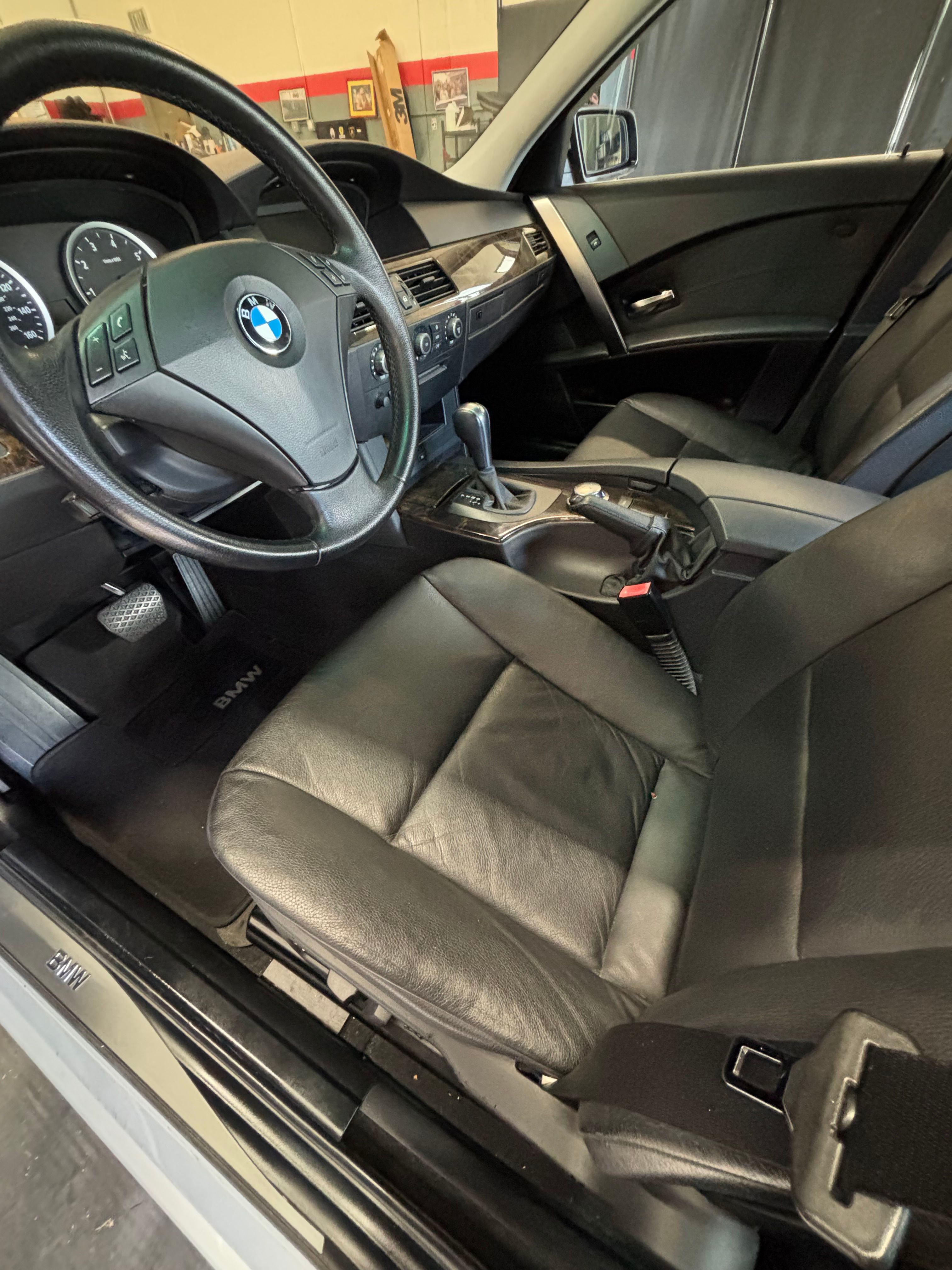 Used 2004 BMW 530i Sedan RWD image 5