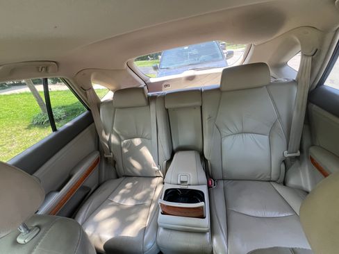 Used 2005 Lexus RX 330 AWD image 11