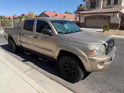 Used 2008 Toyota Tacoma PreRunner RWD image 2