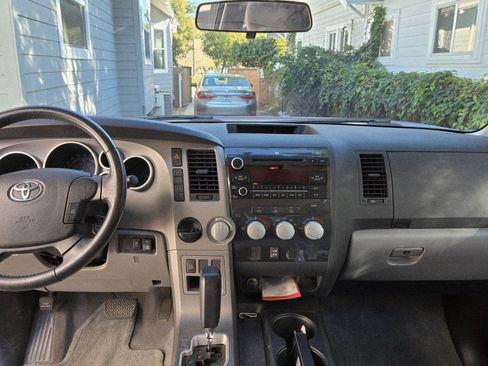 Used 2010 Toyota Tundra SR5 image 15