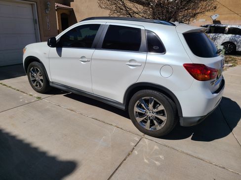 Used 2013 Mitsubishi Outlander Sport LE image 1