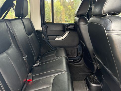 Used 2017 Jeep Wrangler Unlimited Sahara w/ Quick Order Package 24E Chief image 11