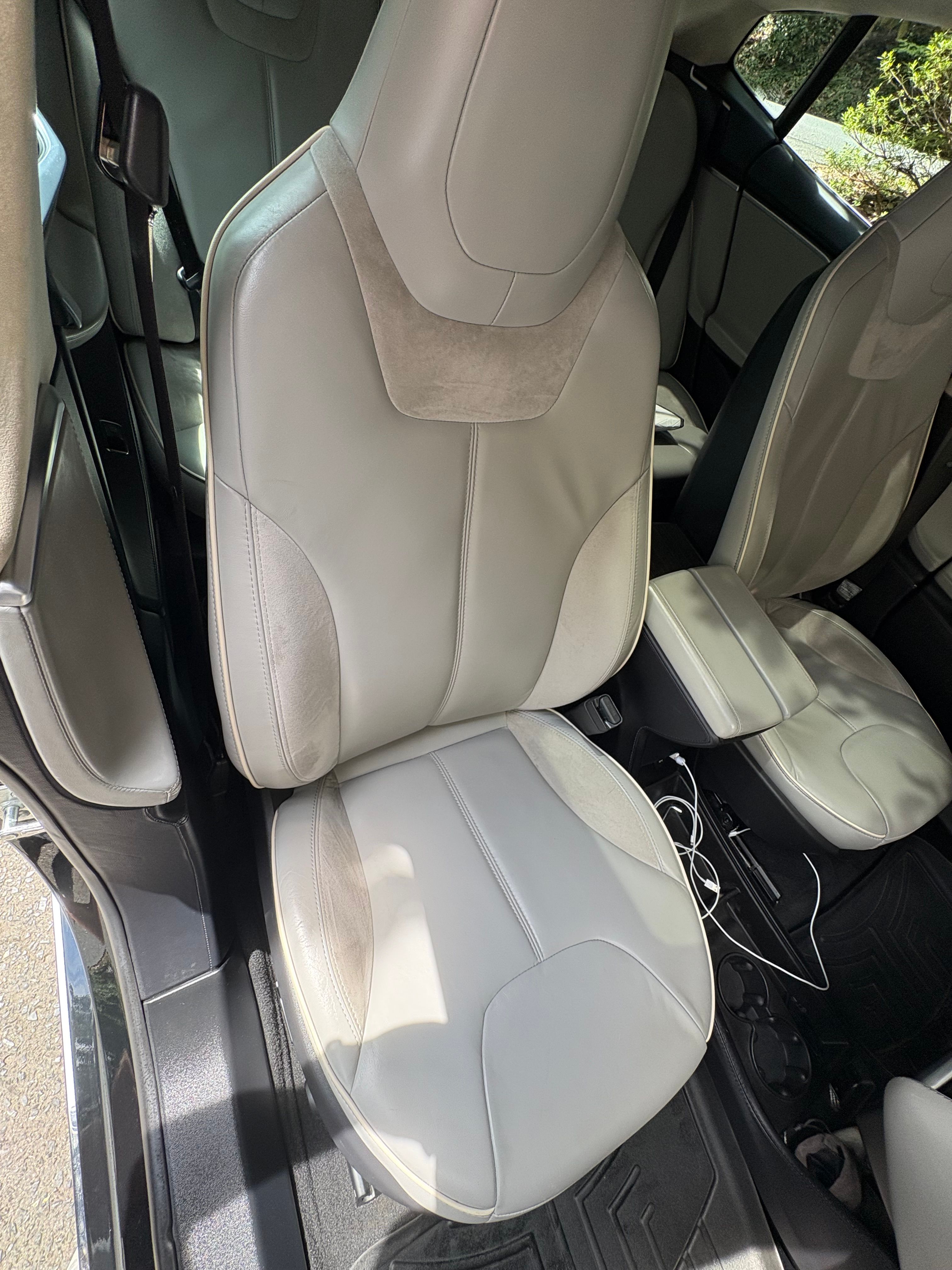 Used 2013 Tesla Model S Performance RWD image 11