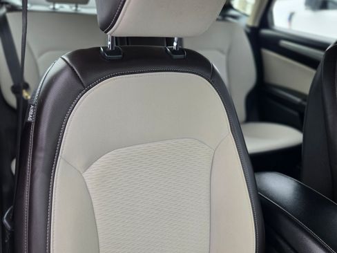 Used 2020 Ford Fusion SE w/ Equipment Group 151A image 16