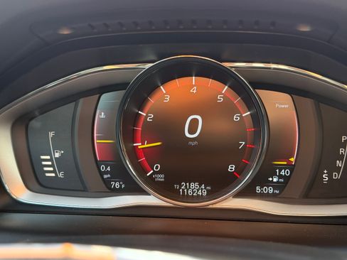 Used 2016 Volvo XC60 T5 Premier w/ Proximity Package FWD image 15