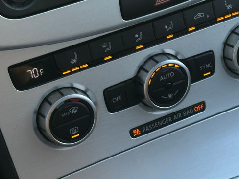 Used 2015 Volkswagen CC R-Line image 28