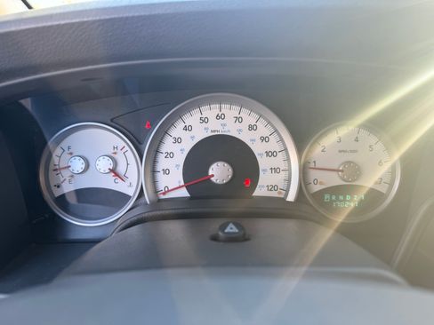 Used 2005 Dodge Durango Limited image 11