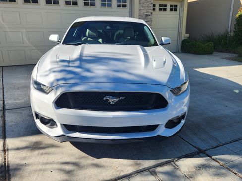 Used 2015 Ford Mustang GT Premium image 8